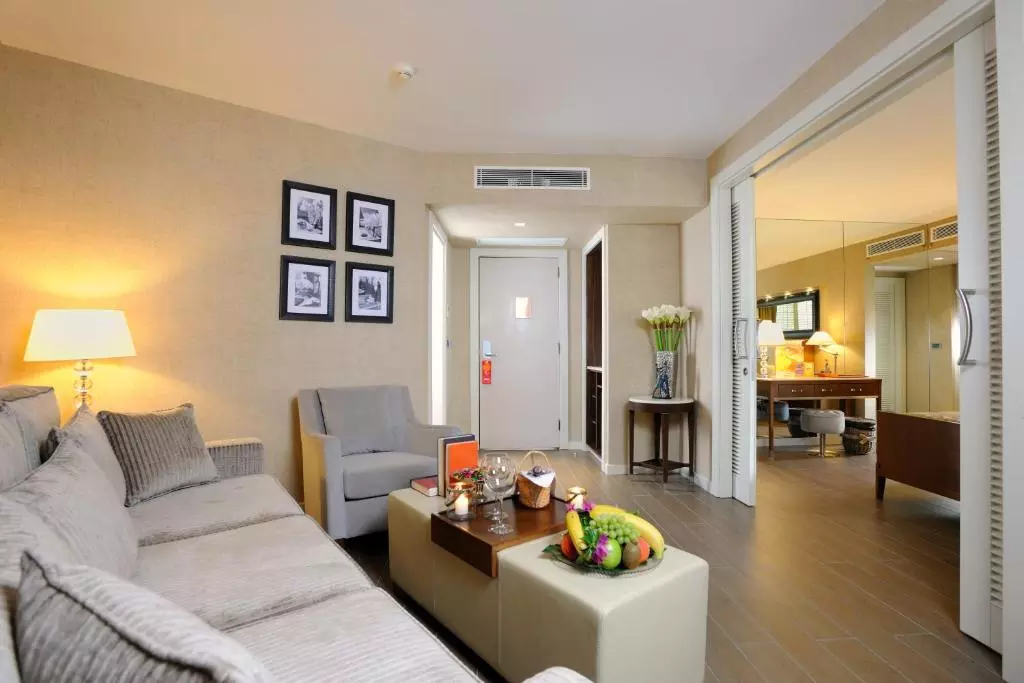 فضای داخلی اتاق هتل الگانس اینترنشنال مارماریس